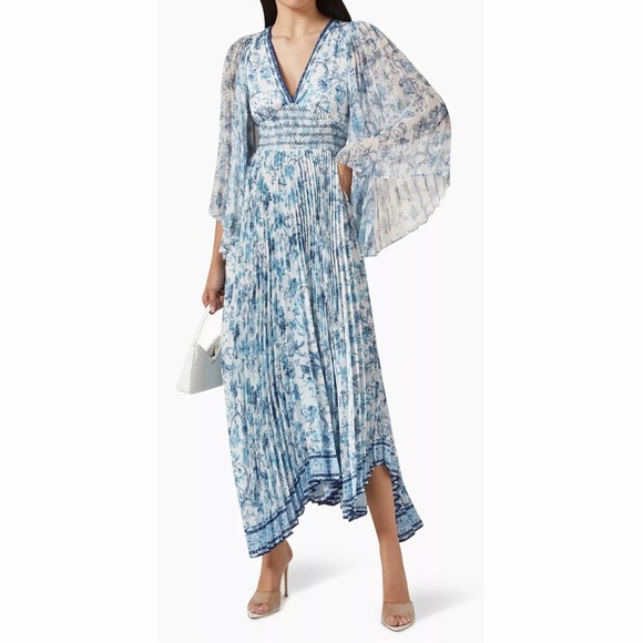 Alice + Olivia Dresses & Skirts - Alice + Olivia Sion Sunburst Pleated Maxi Dress Spring Sky Blue Floral Print 10